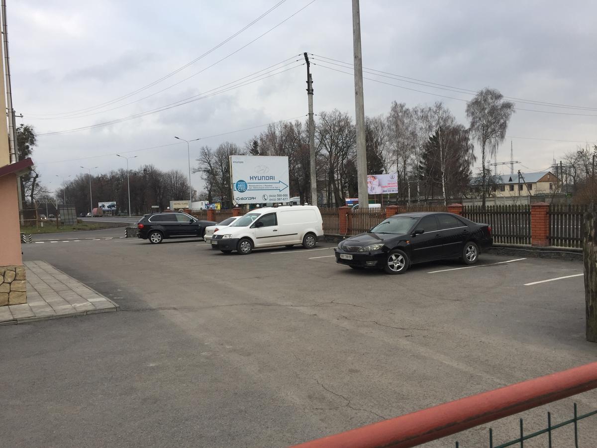 Podilskii Dvir Yakushintsy Dış mekan fotoğraf